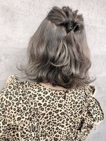 ディア(.eer)&nbsp;【.eer/ディア】インナーカラー×グレージュ×アレンジ/南船場