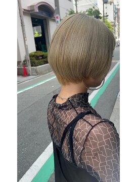 リルウ 阿倍野キューズモール(LILOU) アッシュ