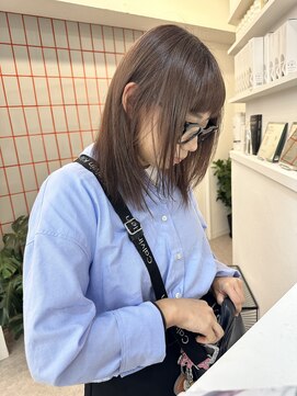 ペレ 渋谷(PELE) kya122斜めバング/グレージュカラー/シルキーベージュ/渋谷