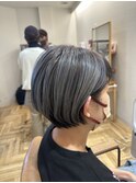 ショートボブのツートーンカラー☆