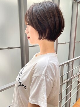 ロンドブルーム 天神大名店(Lond Bloom) 首が長く見える大人ショートヘア