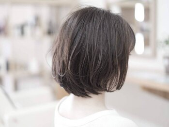 エール(AILE)の写真/カラーを繰り返しても美髪をキープ！ダメージレスで艶感UP♪大人女性の魅力をさらに引き出すカラーに♪