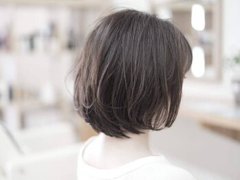 エール(AILE)の写真/カラーを繰り返しても美髪をキープ！ダメージレスで艶感UP♪大人女性の魅力をさらに引き出すカラーに♪