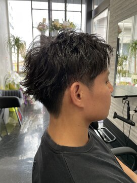 ミスタープラット(Mr.PLAT) ツイストスパイラルパーマ