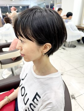アッシュ 下北沢店(Ash) 黒髪でも大人かわいいショートボブ