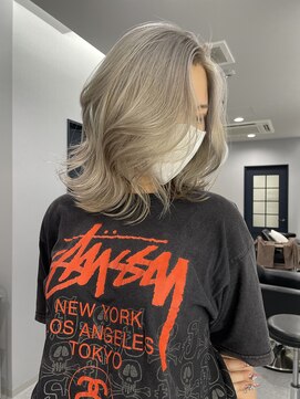 ブロンド(Blonde) ハイトーン/シルバー