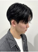 センターパートコンマバングストレート刈り上げメンズカット
