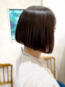 エルダ(ERDA) 前下がりボブ