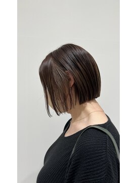 アヴァンス イオンモール和歌山店(AVANCE) ベージュカラー×インナーカラー×切りっぱなしボブ