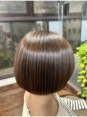 ショートボブ