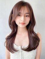 キリ 表参道(kyli)&nbsp;くびれヘアレイヤーカットナチュラルカール薄めバング前髪
