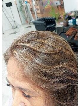 ウェスト(WEST) 白髪ぼかし