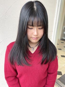 ディーヴァヘアーエズ(DIVA hair Eze) 顔周りレイヤー/ミディアムレイヤー