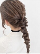 グランミリ(Grand mm)&nbsp;抜け感編みおろし大人ヘアセットshinoko.