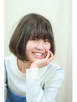 シキブフクヤマ(SIKIBU FUKUYAMA) 人気シンプルショートボブ