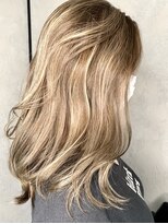 セシルヘアー(CECIL hair)&nbsp;リアル外人風ハイライト☆イルミライツ