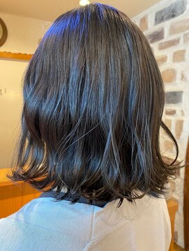 オッジ 六本松店(oggi) 透け感たっぷりブルーグレージュ