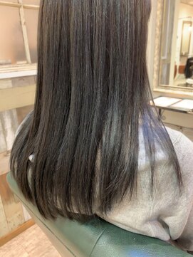 ヘアーサロン キー(Hair salon key) アッシュグレー
