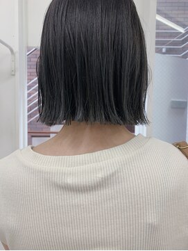 キー(kii) グラデーションカラー　ボブ　切りっぱなし　福岡　天神　薬院