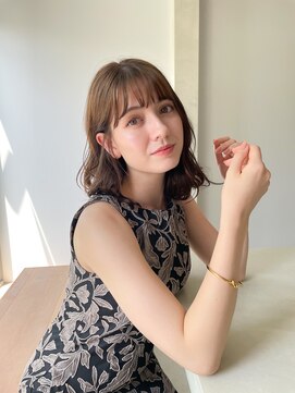 エデュコスゥリール(educo per sourile) ミディアムレイヤー×アッシュベージュ