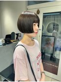 顎上ミニボブ グレージュ ワンカラー