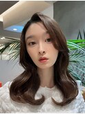 ミディアムレイヤーくびれヘアセンター分け前髪 YU-3