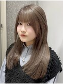 ミディアムレイヤーくびれミルクティーベージュハイトーンカラー