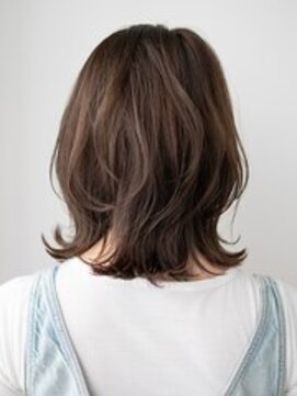 シヨン(ciyon.) 大人可愛い＊外ハネくびれミディ