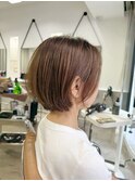 耳かけショートボブ前髪あり丸みショート20代30代40代