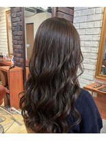 ヘアメイク フレンシア(hair make flencia) ゆるふわウェーブで魅せるロングレイヤー【231スタイル】