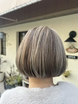 アウリイフォーグレー(aulii for gray)の写真/《脱白髪染め・白髪ぼかし》はお任せください！白髪を目立たなくするグレイカラー、ご提案いたします♪