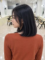 モト 船橋(moto)&nbsp;韓国ロブ艶髪ストレート透明感ブルーブラック顔周りカット船橋