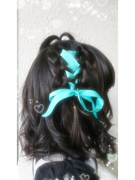 ディー エメ(D-aimer-) 編み込みハートのハーフアップ