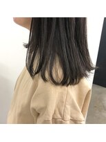 キー(kii)&nbsp;カーキグレージュ　くすみ　福岡　天神　今泉　薬院