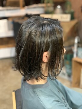 ヘアーインディーズ(HAIR...inD's) 外ハネワンレンボブ×アッシュブラック×ハイライト