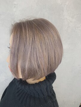 フェルーナ(FERNA) 『ブリーチ×1＋髪質改善トリートメント＋カット』【FERNA池袋】