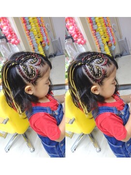 エクステ専門店ミキ 横浜店(MIKI) キッズ子供ダンスヘア#イベント＃トレンドコーンロウエクステ