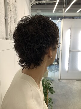 ユイツ ショートウルフ×ピンパーマ