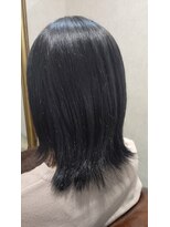 レナトゥス ヘアー オブ ネイル(Renatus Hair of Nail) 外ハネミディアム+ブルーブラック