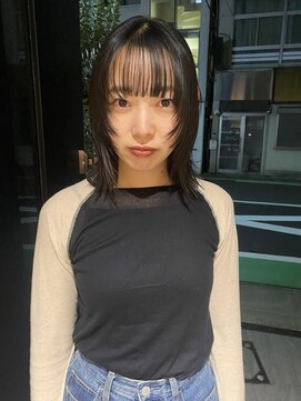 セーヌアワー(CEINE OUR) フェイスレイヤー/切っぱなしミディアム/顔まわりウルフ