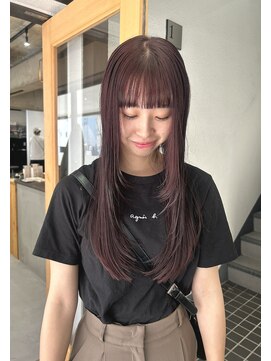 ユエ(Yue) ボルドーカラー × 顔まわりレイヤー