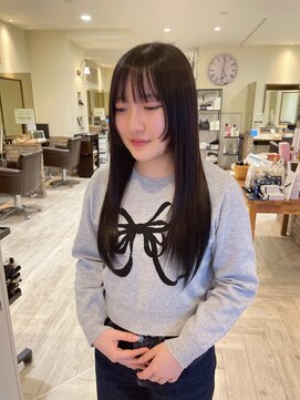 ヘアメイク シュシュ(Hair make chou chou) 髪質改善/縮毛矯正/レイヤーカット/顔周り　【林有里子】