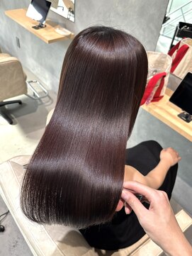 シンカ(shinka) 30代ピンクラベンダー／髪質改善ストレート