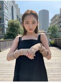 ベージュ