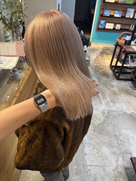 【ピンクベージュ系】