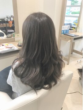 ルネッタ (Lunetta) 柔らか透明感 グレージュ×ネイビーアッシュ