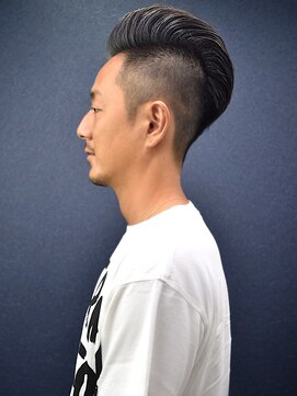 ヘアスタジオヘーフリヒ(HAIR STUDIO HoFLICH) 【パンチ系スタイル】