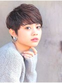 デザインカラー厚めバングローライトスリークボブ