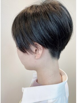 ステア ケース(stair case) 【大人かわいい ツヤ髪】ツーブロック マッシュ ショート