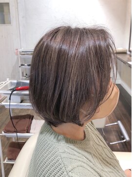 サイン(SIGN) 前髪なし大人ボブ/30代40代50代/江渡裕司/白髪ぼかしハイライト